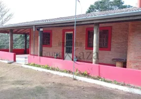 Foto 1 de Fazenda/Sítio com 2 Quartos à venda, 160m² em Pouso Frio, Taubaté