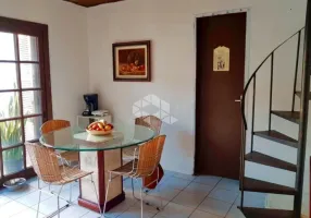 Foto 1 de Casa com 3 Quartos à venda, 192m² em Vila Assunção, Porto Alegre