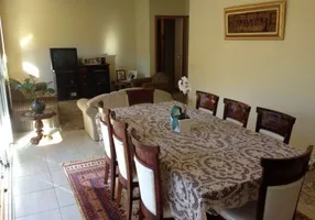 Foto 1 de Apartamento com 3 Quartos à venda, 134m² em Jardim Estoril IV, Bauru