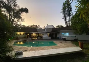 Foto 1 de Casa de Condomínio com 7 Quartos para venda ou aluguel, 774m² em Chácara Granja Velha, Cotia