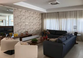 Foto 1 de Casa de Condomínio com 4 Quartos à venda, 510m² em Residencial Granville, Goiânia