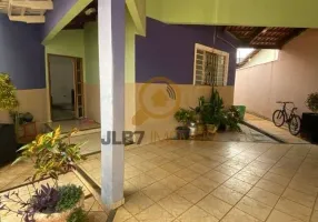 Foto 1 de Casa com 3 Quartos à venda, 260m² em Jardim Atlântico, Goiânia