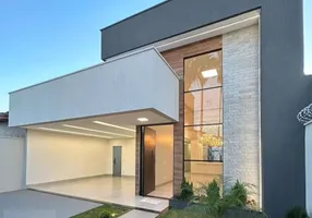 Foto 1 de Casa com 3 Quartos à venda, 180m² em Residencial Eldorado, Goiânia