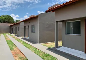 Foto 1 de Casa de Condomínio com 2 Quartos à venda, 50m² em Jardim Colúmbia, Campo Grande