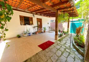 Foto 1 de Casa com 3 Quartos à venda, 186m² em Pereque, Ilhabela