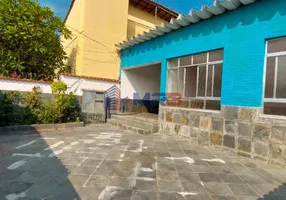 Foto 1 de Casa com 2 Quartos para alugar, 100m² em Tanque, Rio de Janeiro