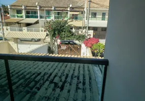 Foto 1 de Sobrado com 2 Quartos à venda, 100m² em Vila Capri, Araruama