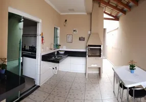 Foto 1 de Casa com 3 Quartos à venda, 150m² em Guaraú, Salto