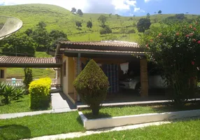 Foto 1 de Fazenda/Sítio com 3 Quartos à venda, 192m² em Centro , Monteiro Lobato