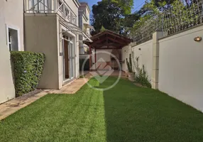 Foto 1 de Casa de Condomínio com 4 Quartos à venda, 388m² em Jardim Cordeiro, São Paulo