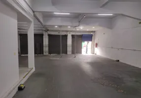 Foto 1 de Ponto Comercial para alugar, 200m² em Lins de Vasconcelos, Rio de Janeiro