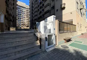 Foto 1 de Apartamento com 3 Quartos à venda, 70m² em Centro, Niterói