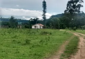 Foto 1 de Fazenda/Sítio com 2 Quartos à venda, 119790m² em Zona Rural, Itirapina