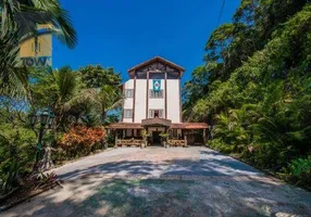 Foto 1 de Fazenda/Sítio com 9 Quartos à venda, 8600m² em Piratininga, Niterói