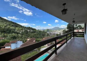Foto 1 de Casa com 4 Quartos à venda, 229m² em Parque do Ingá, Teresópolis