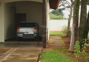 Foto 1 de Casa com 4 Quartos à venda, 254m² em Cidade Jardim, Uberlândia