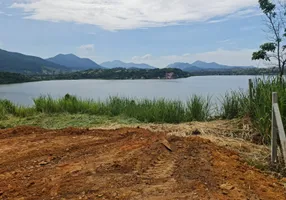 Foto 1 de Lote/Terreno à venda, 480m² em Jacaroá, Maricá