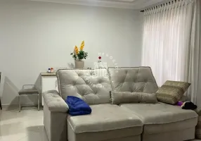 Foto 1 de Casa com 3 Quartos à venda, 170m² em Vila Galvao, Jundiaí