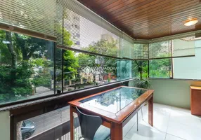 Foto 1 de Apartamento com 3 Quartos à venda, 127m² em Petrópolis, Porto Alegre