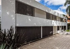 Foto 1 de Sobrado com 4 Quartos para alugar, 1000m² em Jardim Social, Curitiba