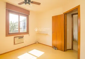 Foto 1 de Apartamento com 3 Quartos para alugar, 86m² em Passo da Areia, Porto Alegre