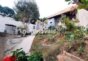 Foto 1 de Casa com 3 Quartos à venda, 330m² em São Marcos, Belo Horizonte