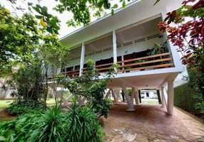 Foto 1 de Casa com 3 Quartos à venda, 336m² em Enseada, Guarujá