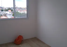 Foto 1 de Apartamento com 2 Quartos para alugar, 40m² em Vila Zat, São Paulo