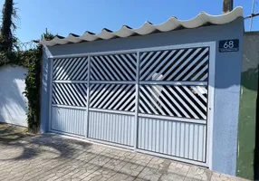 Foto 1 de Casa com 2 Quartos à venda, 75m² em Vila Vera Cruz, Mongaguá