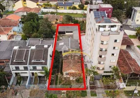 Foto 1 de Lote/Terreno à venda, 670m² em Água Verde, Curitiba