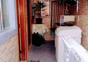 Foto 1 de Casa com 2 Quartos à venda, 45m² em Quinta Lebrão, Teresópolis