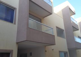 Casa de Condomínio com 3 Quartos para venda ou aluguel, 150m² em Ipitanga, Lauro de Freitas - imagem 1 Foto 1 de Casa de Condomínio com 3 Quartos para venda ou aluguel, 150m² em Ipitanga, Lauro de Freitas