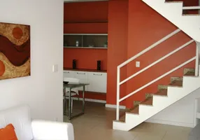 Foto 1 de Casa de Condomínio com 3 Quartos à venda, 110m² em Cancela Preta, Macaé