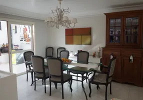 Foto 1 de Casa de Condomínio com 4 Quartos para alugar, 299m² em Jardim Isabel, Porto Alegre