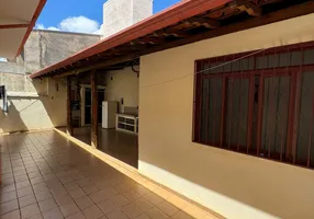 Foto 1 de Casa com 3 Quartos à venda, 200m² em Jardim Barão, Franca