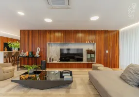 Foto 1 de Casa de Condomínio com 4 Quartos à venda, 368m² em Uberaba, Curitiba