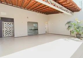 Foto 1 de Casa com 3 Quartos à venda, 100m² em São João, Teresina