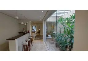 Foto 1 de Casa de Condomínio com 4 Quartos à venda, 300m² em Cambuci, São Paulo