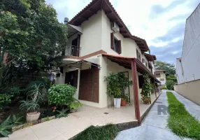 Foto 1 de Casa de Condomínio com 2 Quartos à venda, 110m² em Teresópolis, Porto Alegre