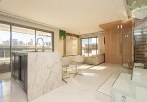 Foto 1 de Apartamento com 2 Quartos à venda, 144m² em Água Verde, Curitiba