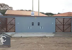 Foto 1 de Casa com 2 Quartos à venda, 70m² em Jardim das Palmeiras, Itanhaém