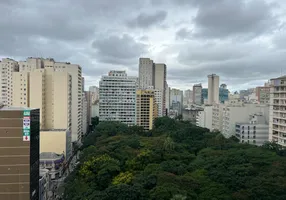 Foto 1 de Apartamento com 2 Quartos à venda, 41m² em Centro, Curitiba