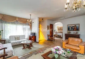 Foto 1 de Casa com 3 Quartos à venda, 250m² em Jardim Lindóia, Porto Alegre