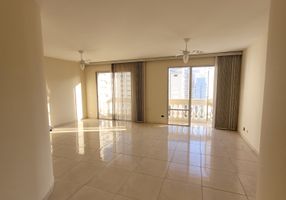 Foto 1 de Apartamento com 3 Quartos para alugar, 120m² em Centro, Guarujá