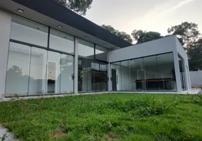 Foto 1 de Casa com 3 Quartos à venda, 208m² em Serra da Cantareira, Mairiporã