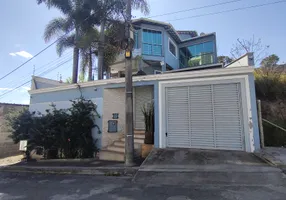 Foto 1 de Casa com 3 Quartos à venda, 250m² em Belvedere, Conselheiro Lafaiete
