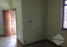 Foto 1 de Sobrado com 4 Quartos para alugar, 280m² em Centro, Taubaté