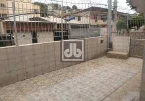 Foto 1 de Casa com 2 Quartos à venda, 87m² em Cocotá, Rio de Janeiro