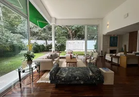 Foto 1 de Casa com 4 Quartos à venda, 466m² em Alto de Pinheiros, São Paulo