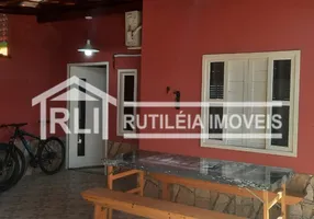 Foto 1 de Casa de Condomínio com 2 Quartos à venda, 118m² em Outeiro Das Pedras, Itaboraí